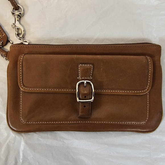 Coach Genuine Leather Corner Zip Wristlet Wallet - Picture 2 of 8